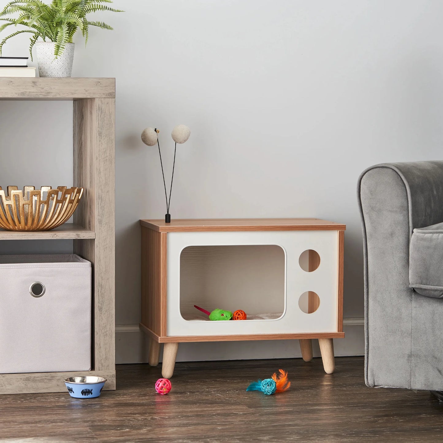 Retro TV Cat Condo With Jute Scratching Pad